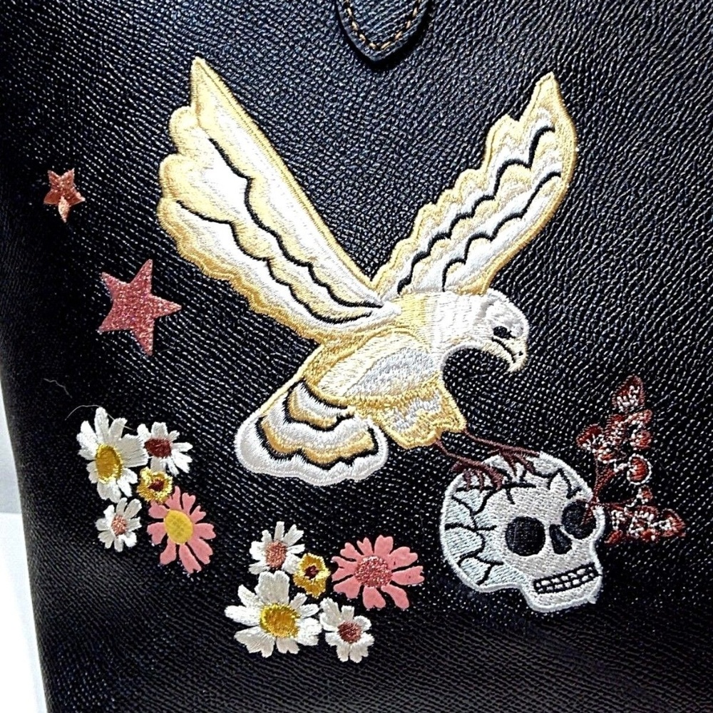 COACH Tattoo Embroidered City Zip Tote F35865 - Picture 3 of 8